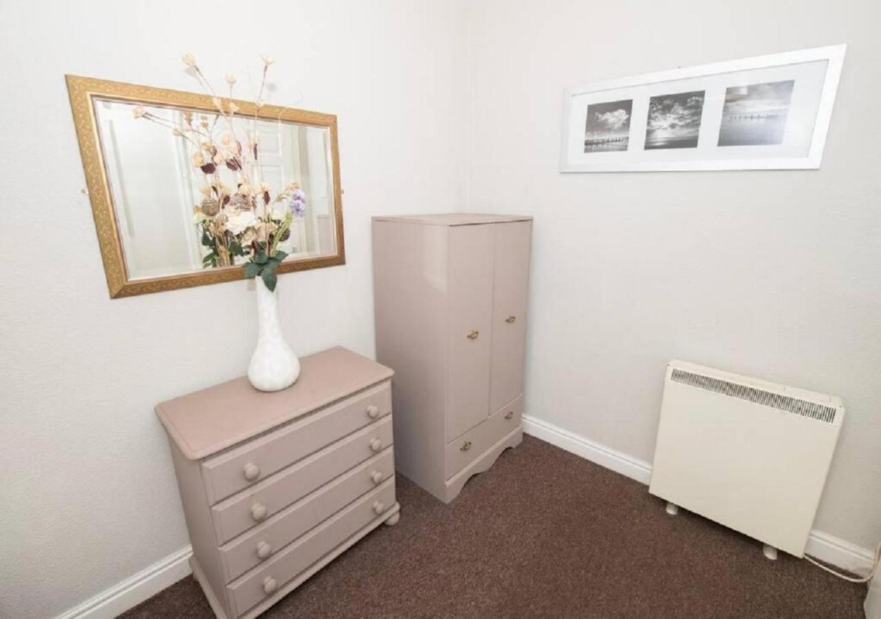Cormorant - Beautiful 2 Bed Apartment With Sea Views Old Town Scarborough Exteriör bild
