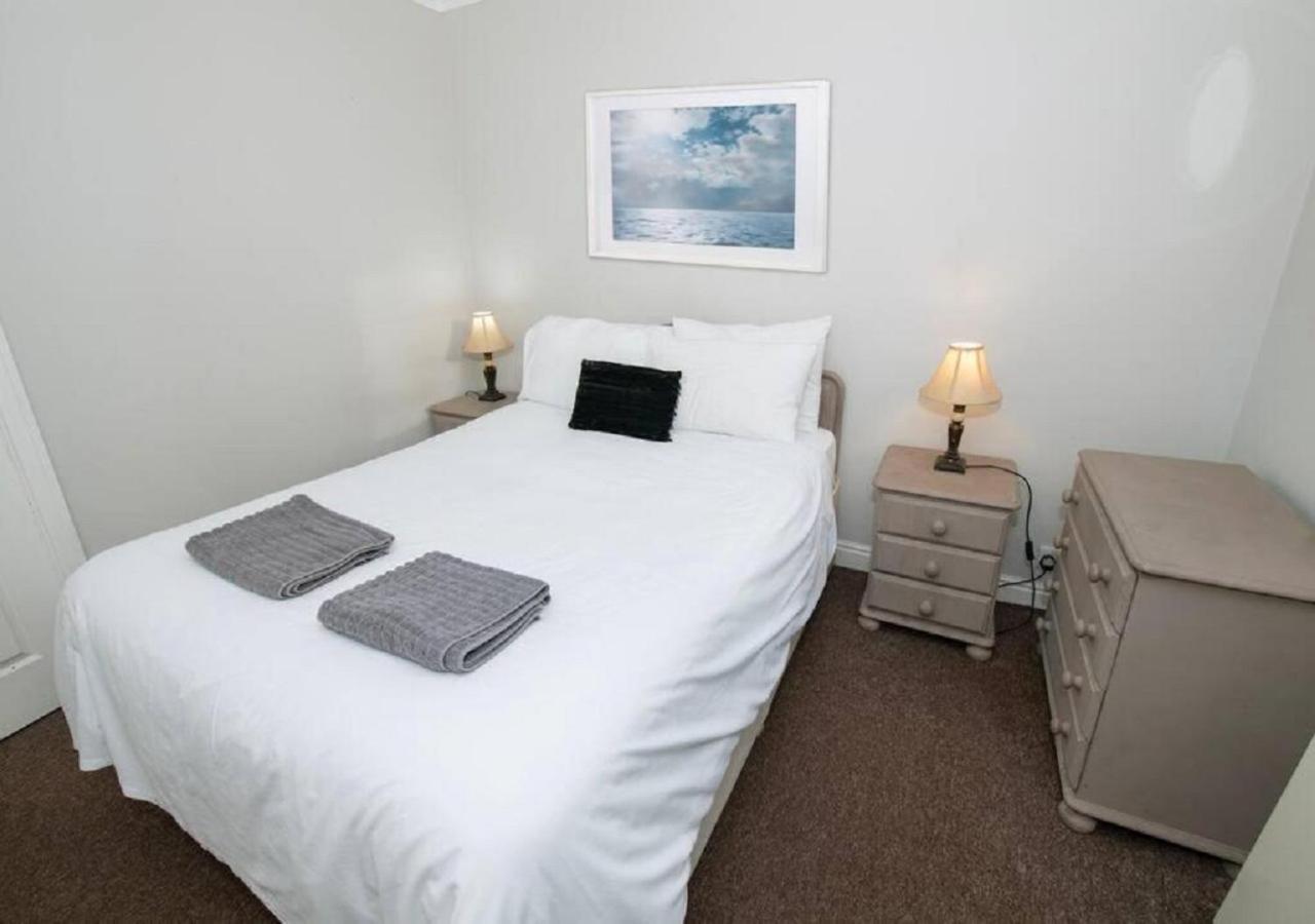 Cormorant - Beautiful 2 Bed Apartment With Sea Views Old Town Scarborough Exteriör bild